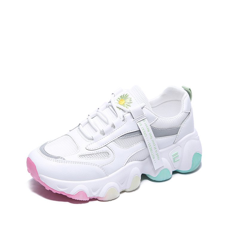 Breathable flying woven women's shoes 2021 summer new student sports shoes female street shooting running shoes Breathable flying woven women's shoes 2021 summer new student sports shoes female street shooting running shoes
